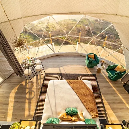 Deluxe Stargazer Dome Retreat In Stunning Nature